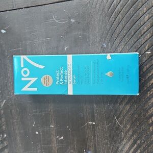 No7 protect and perfect intense advanced serum